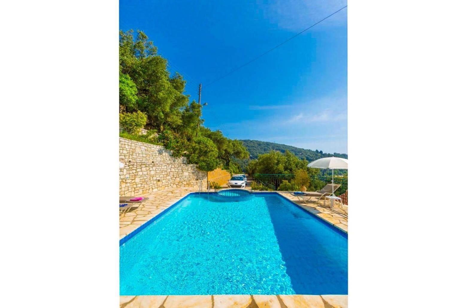 Villa Aris Gimari Exterior foto