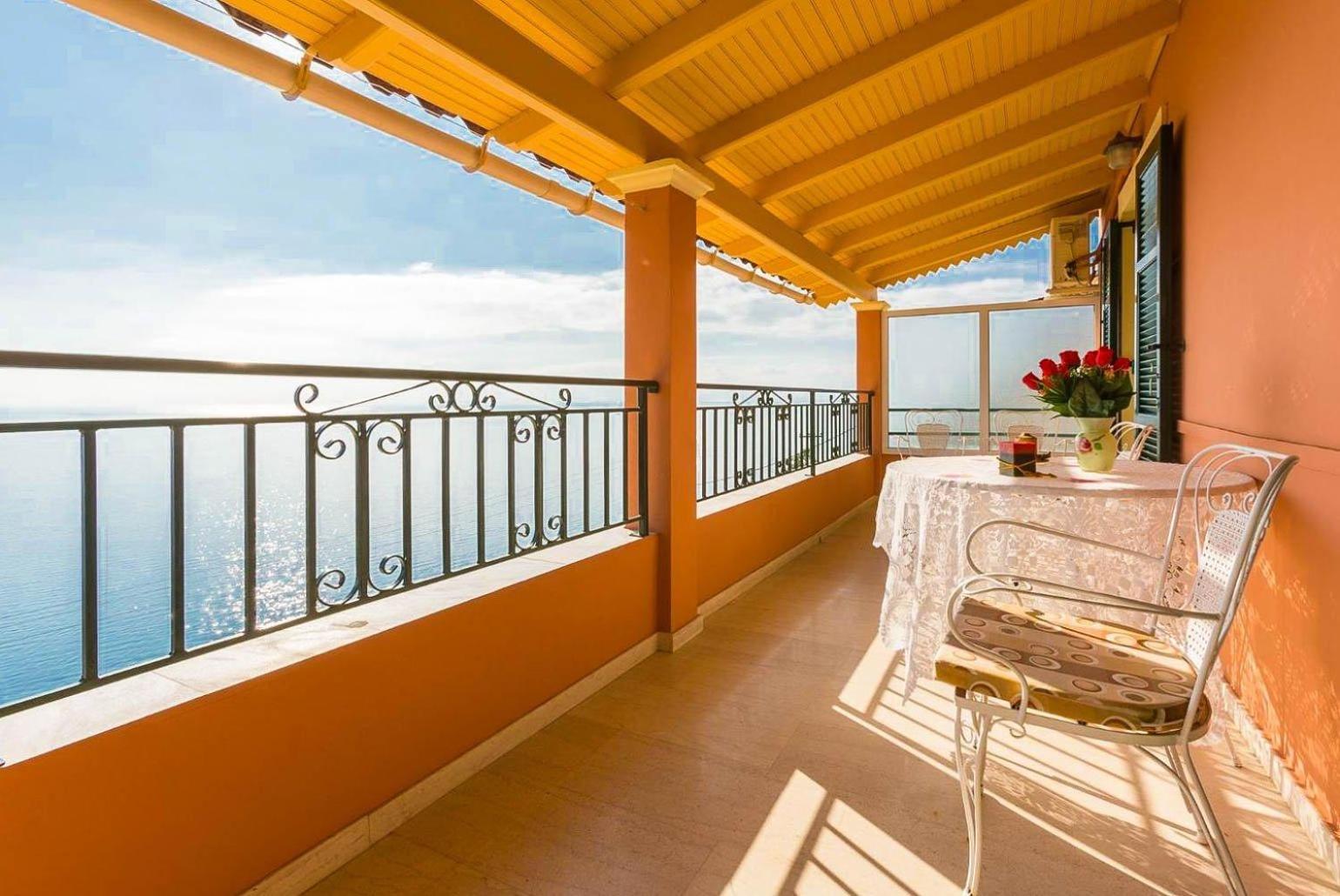 Villa Aris Gimari Exterior foto